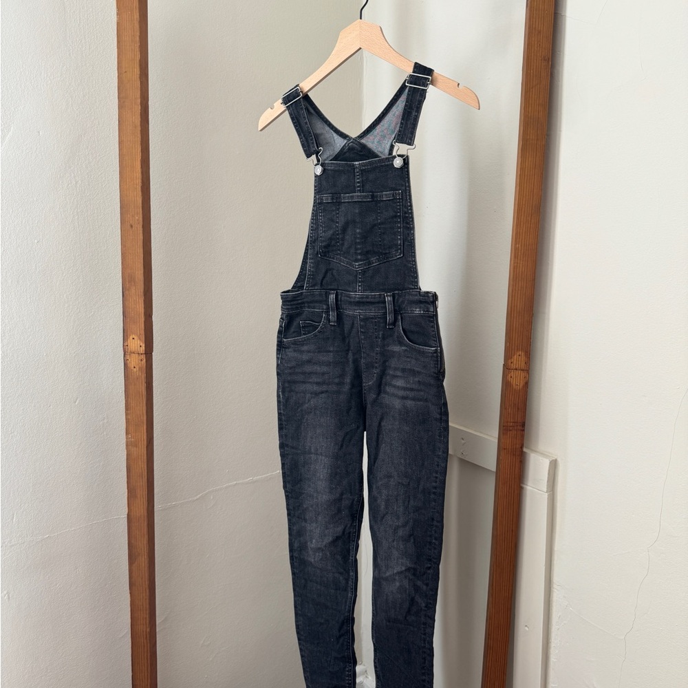 Levi's Premium Dark Gray Denim Jeans